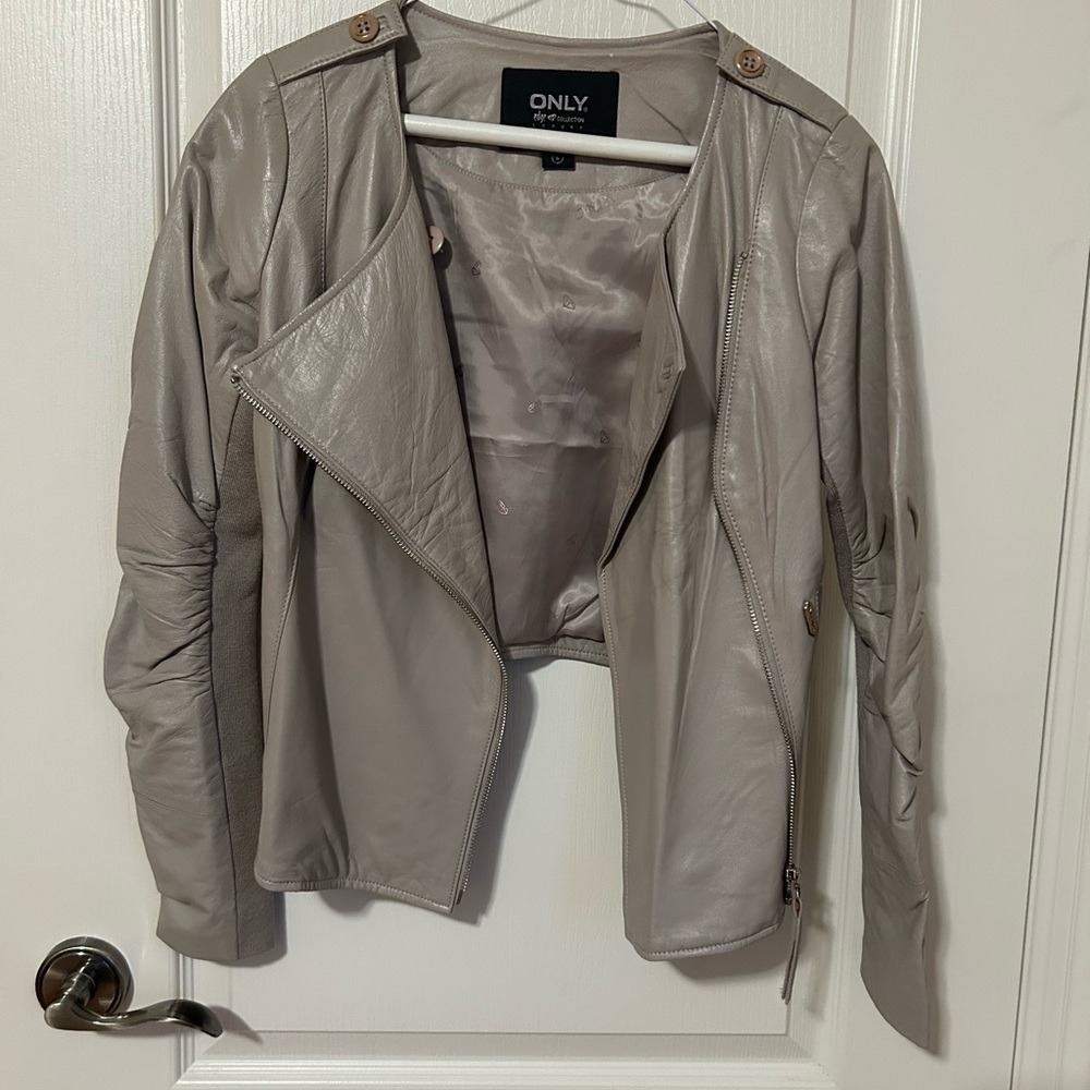 ONLY Women's Light Gray Leather Jacket